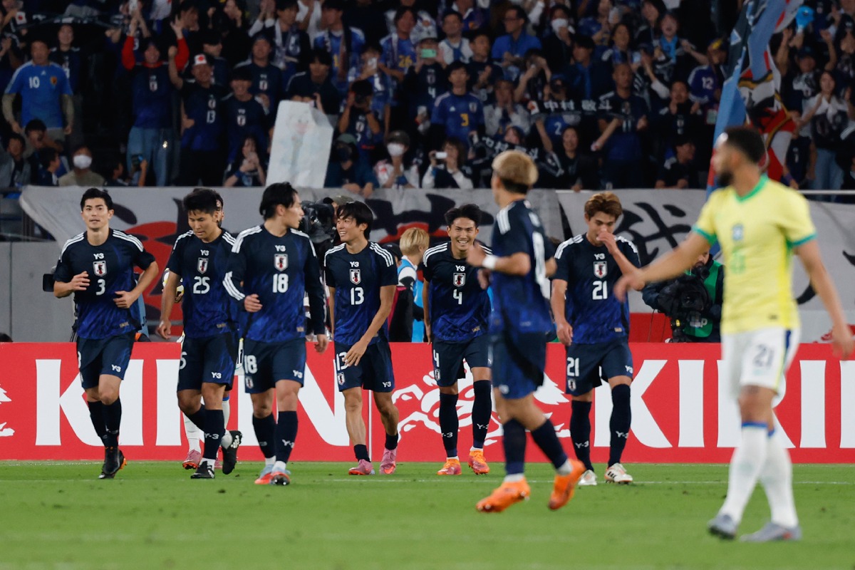 日本代表はW杯で活躍できる？怪我人続出について議論する海外サッカーファンたち！【海外の反応】